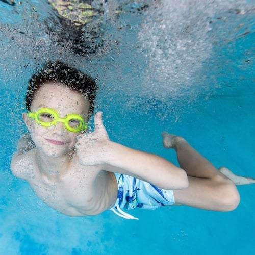 What To Do If Your Child Is Afraid Of The Water