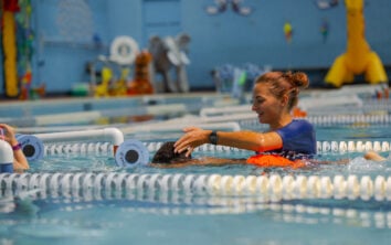 Why Every Parent Should Know About How Swimming Lessons Save Lives